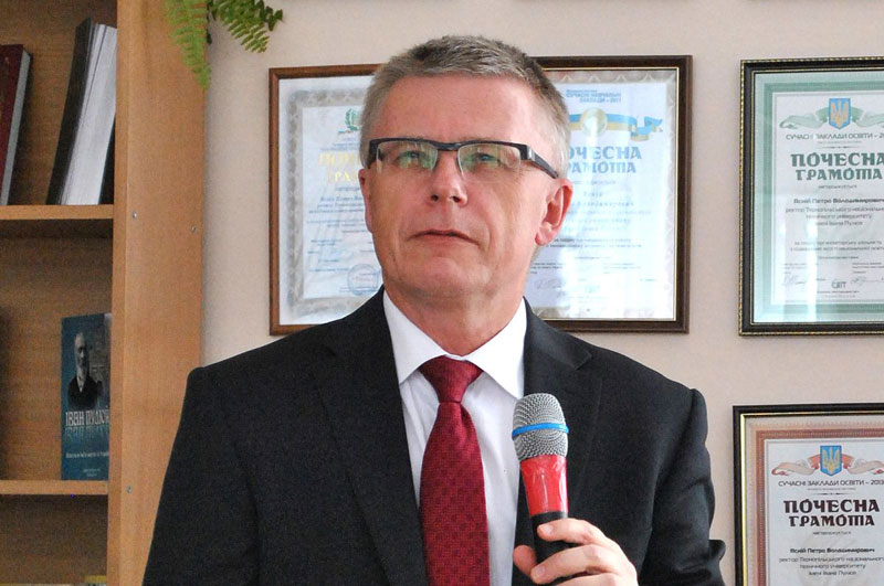 Chińska uczelnia uhonorowała prof. Piotr Kacejko 