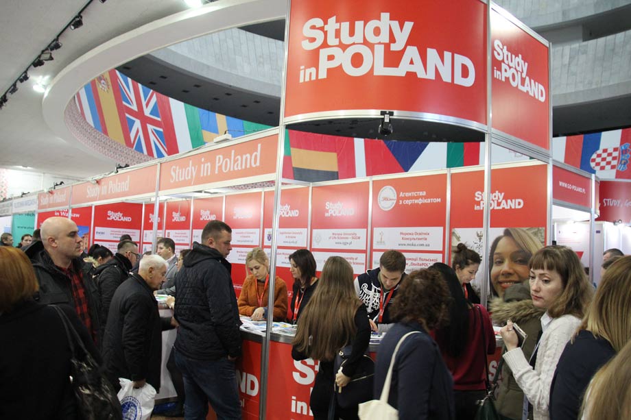 UKRAINA: Spada zainteresowanie studiami w Polsce?