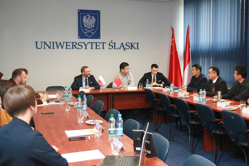Uniwersytet Śląski: Wizyta delegacji z Chin